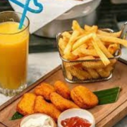 Kids Nuggets, Chips,  &amp; Pop Tops Juice